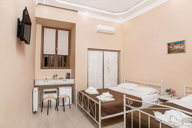 Отели типа «постель и завтрак» HOME 6 Тбилиси-3