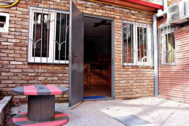 Отели типа «постель и завтрак» HOME 6 Тбилиси-25