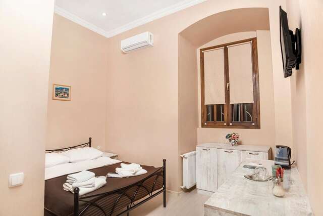 Отели типа «постель и завтрак» HOME 6 Тбилиси-9